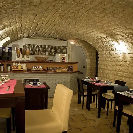 Hotel Jean Gabriel Montmartre Paris