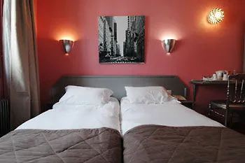 ホテル Jean Gabriel Montmartre 3*