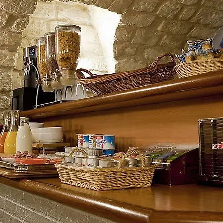 Hotel Jean Gabriel Montmartre Paris