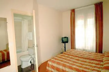 Jean Gabriel Montmartre Otel Paris