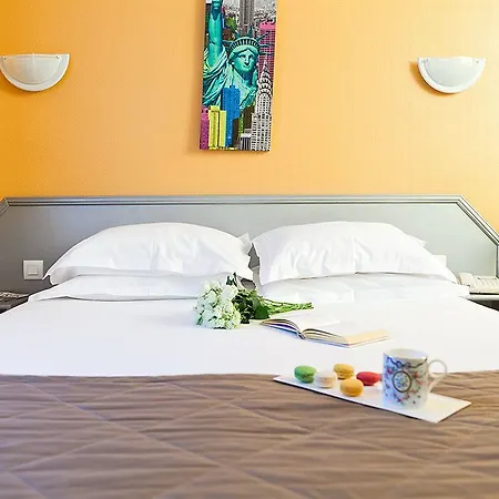 Otel Jean Gabriel Montmartre 3*